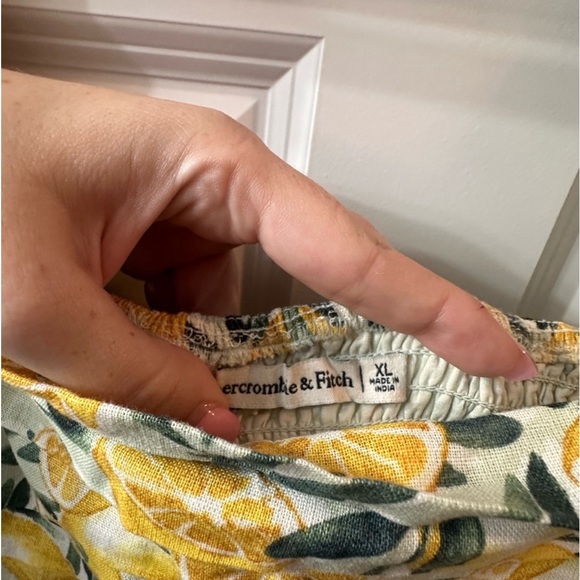 Abercrombie Emerson Puff Sleeve Midi Dress - Picture 3 of 4